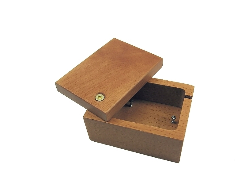 Boîte en bois pour manivelle musicale