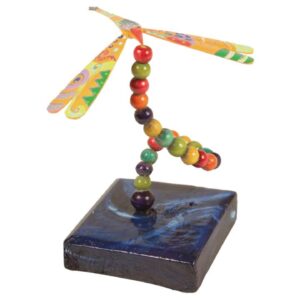 2000004004729-libellule-en-equilibre